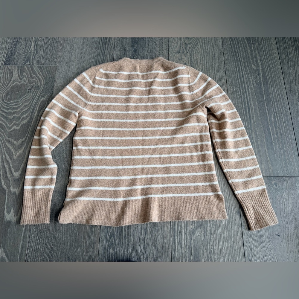 J. Crew Factory Striped Crewneck Sweater in Extra-Soft Yarn Size Medium - Picture 5 of 5